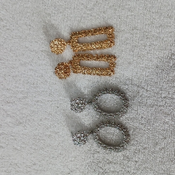 WOMEN'S Geometric Chunky Drop Silver and Gold Earring Set. Set of 2. - Picture 5 of 12